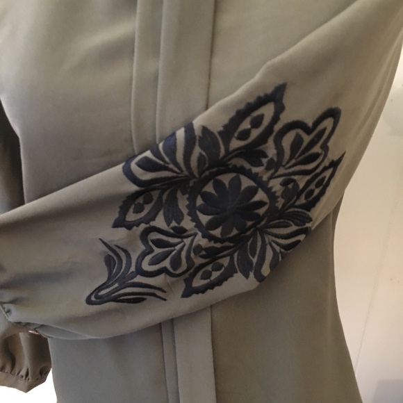 Bym Fashion hi neck embroidered sleeve blouse - Picture 5 of 6